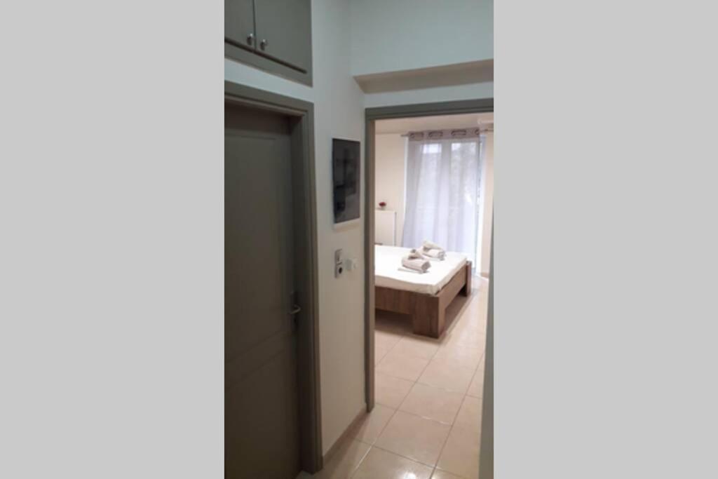 Stylish River Flat, Near The Center And The Beach Apartment Kalamata Exterior photo