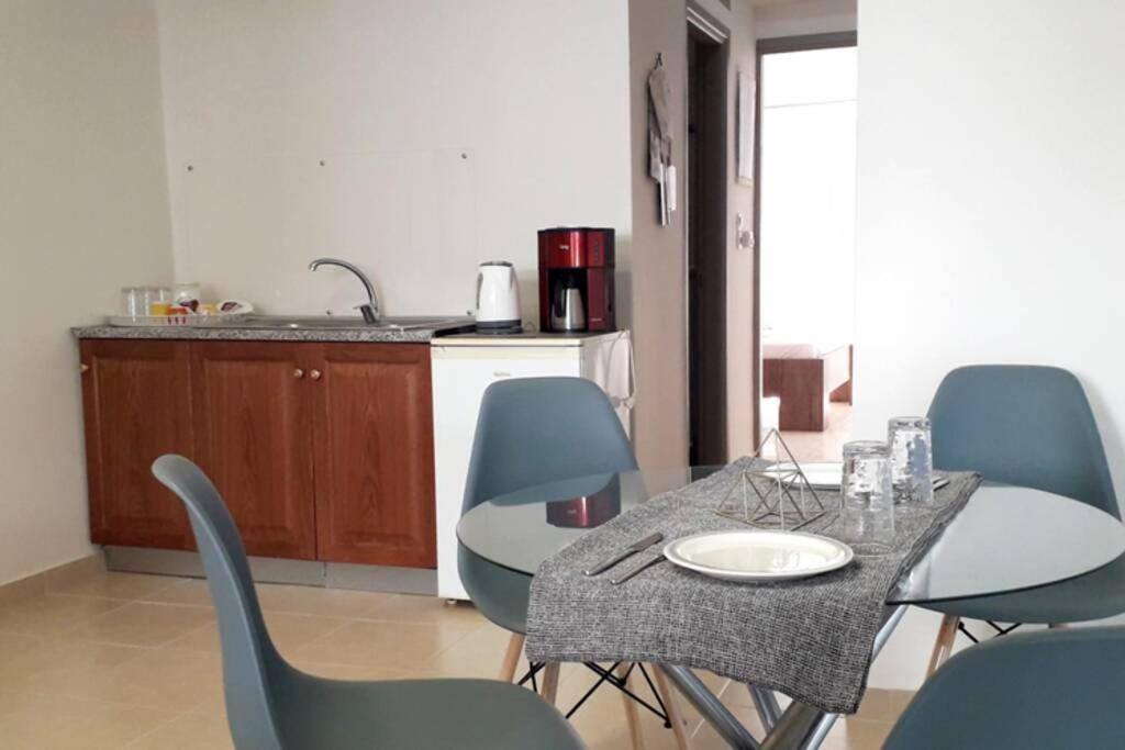 Stylish River Flat, Near The Center And The Beach Apartment Kalamata Exterior photo